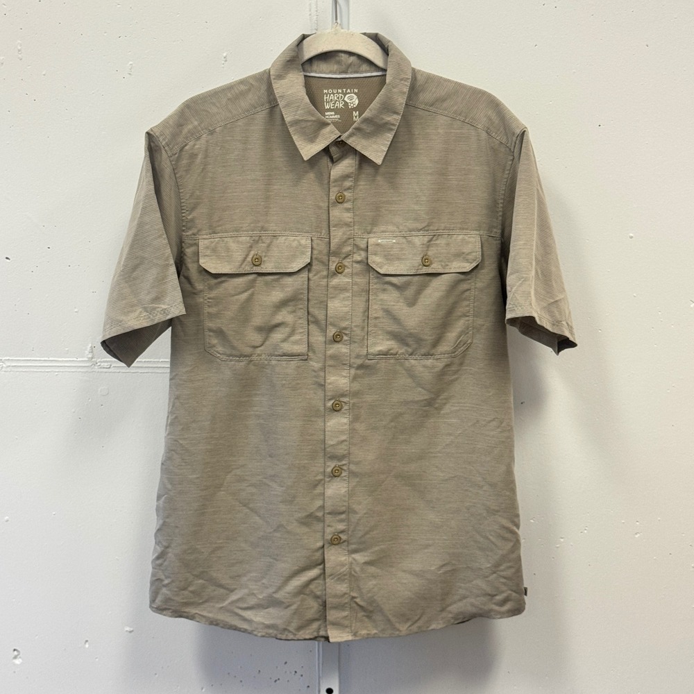 Mountain Hardwear Canyon Mens M Tan Khaki SS Hiking Button Up Shirt OM7044